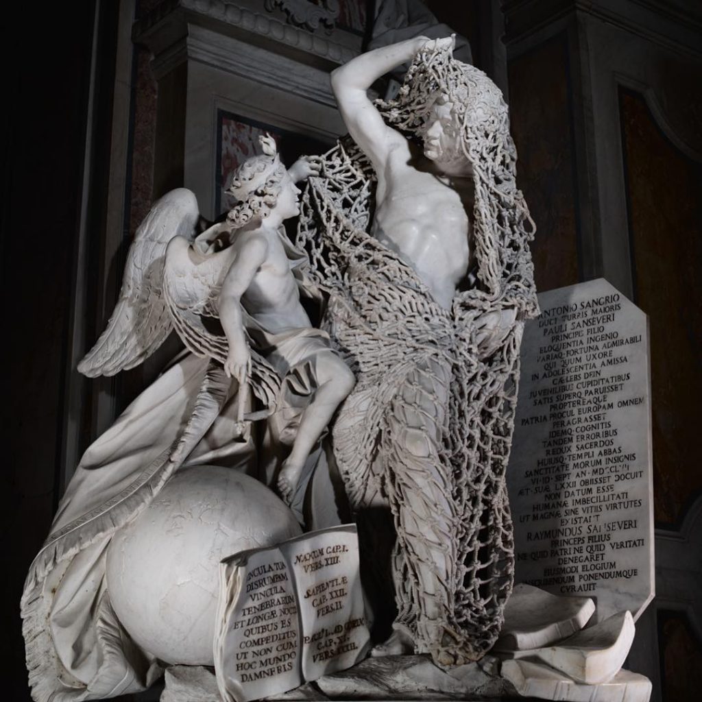 La scultura nota come il Disinganno nella Cappella Sansevero a Napoli