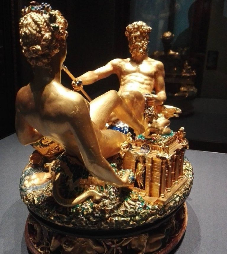 Saliera di Francesco I di Benvenuto Cellini