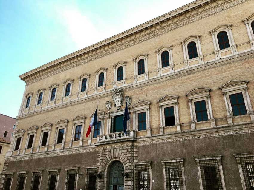 Palazzo Farnese a Roma