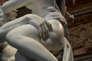 Scopri di più sull'articolo <span class="entry-title-primary">5 statue di Bernini nella Galleria Borghese</span> <span class="entry-subtitle">Una passeggiata tra le sculture del principe del Barocco</span>