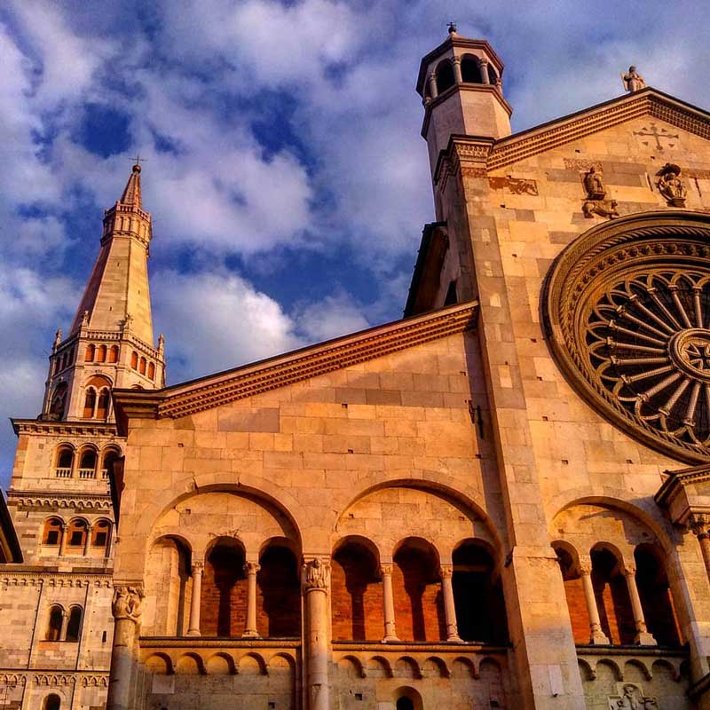 facciata del duomo di modena