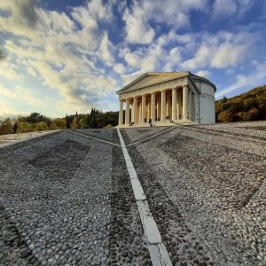 il tempio di possagno del canova