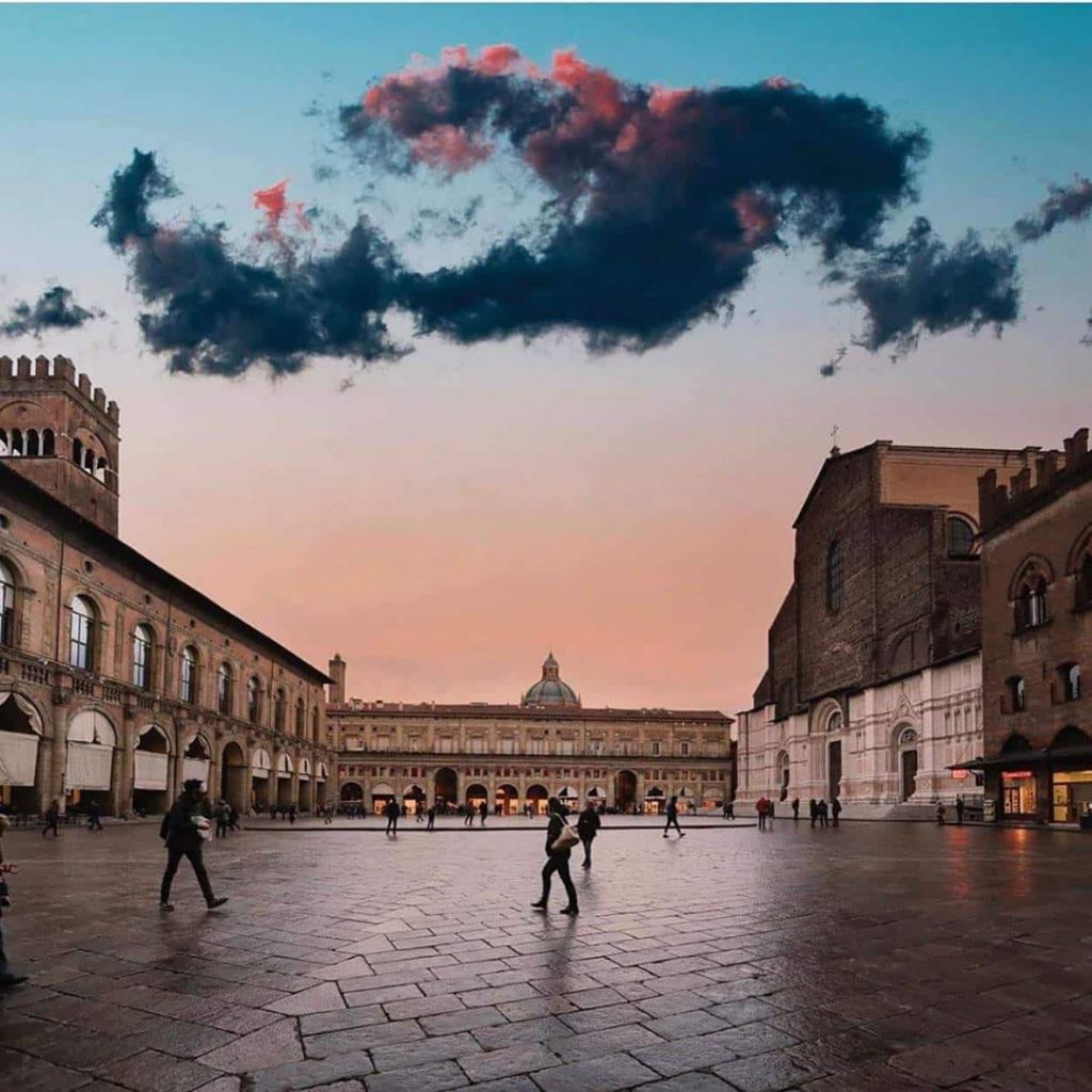 piazza maggiore bologna