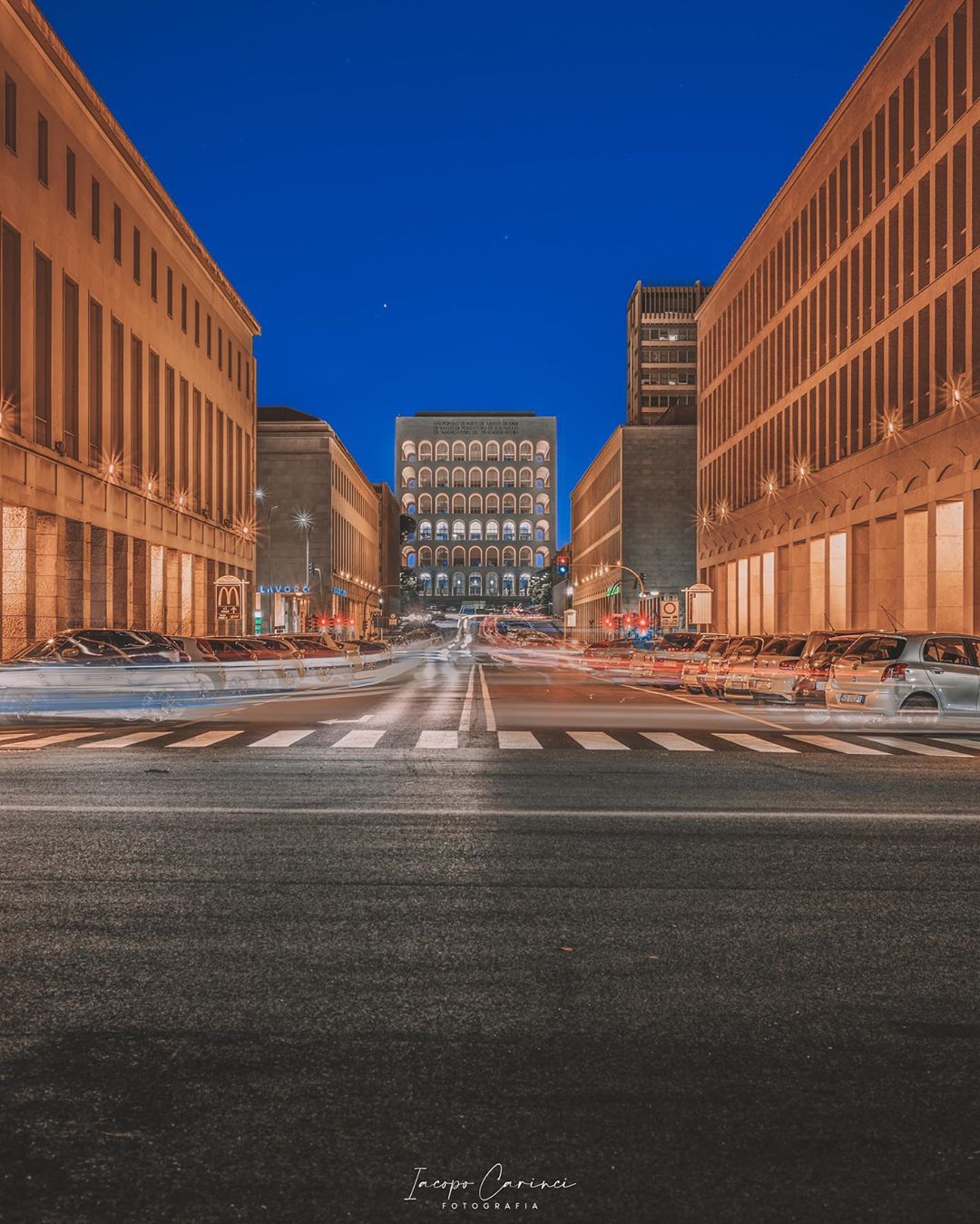 EUR: il quartiere moderno di Roma | The Arteller